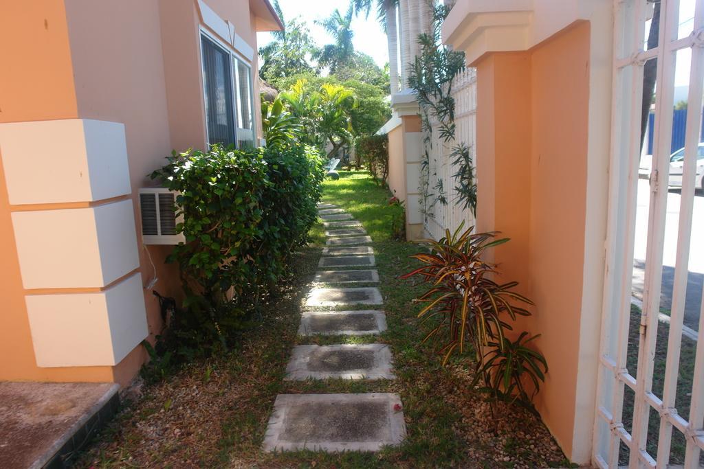Residencia Los Encantos Канкун Екстер'єр фото